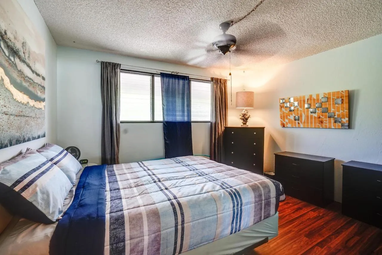 Molokai Island Retreat With Ocean View And Pool! Apartment Kaunakakai