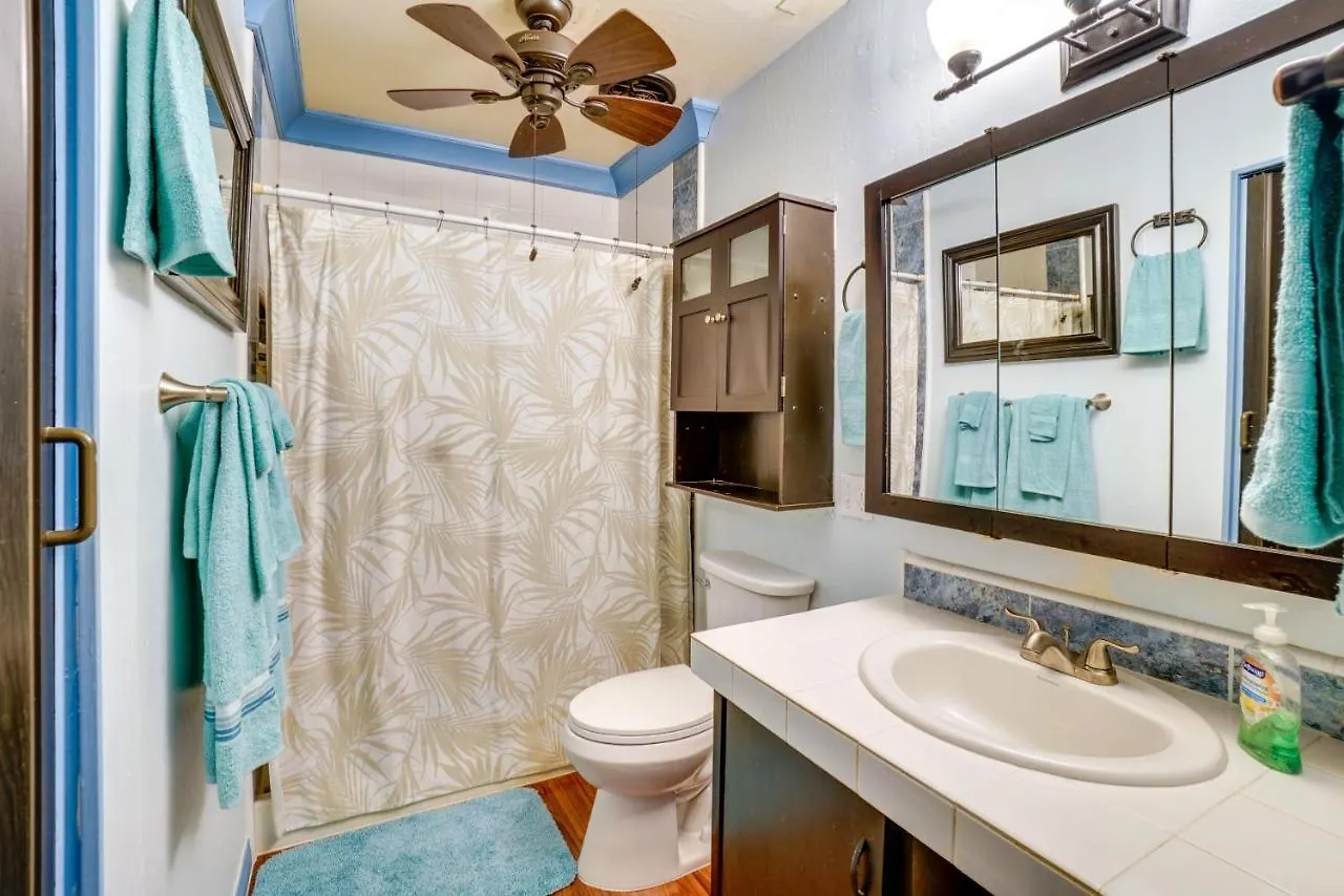 Molokai Island Retreat With Ocean View And Pool! Apartment Kaunakakai